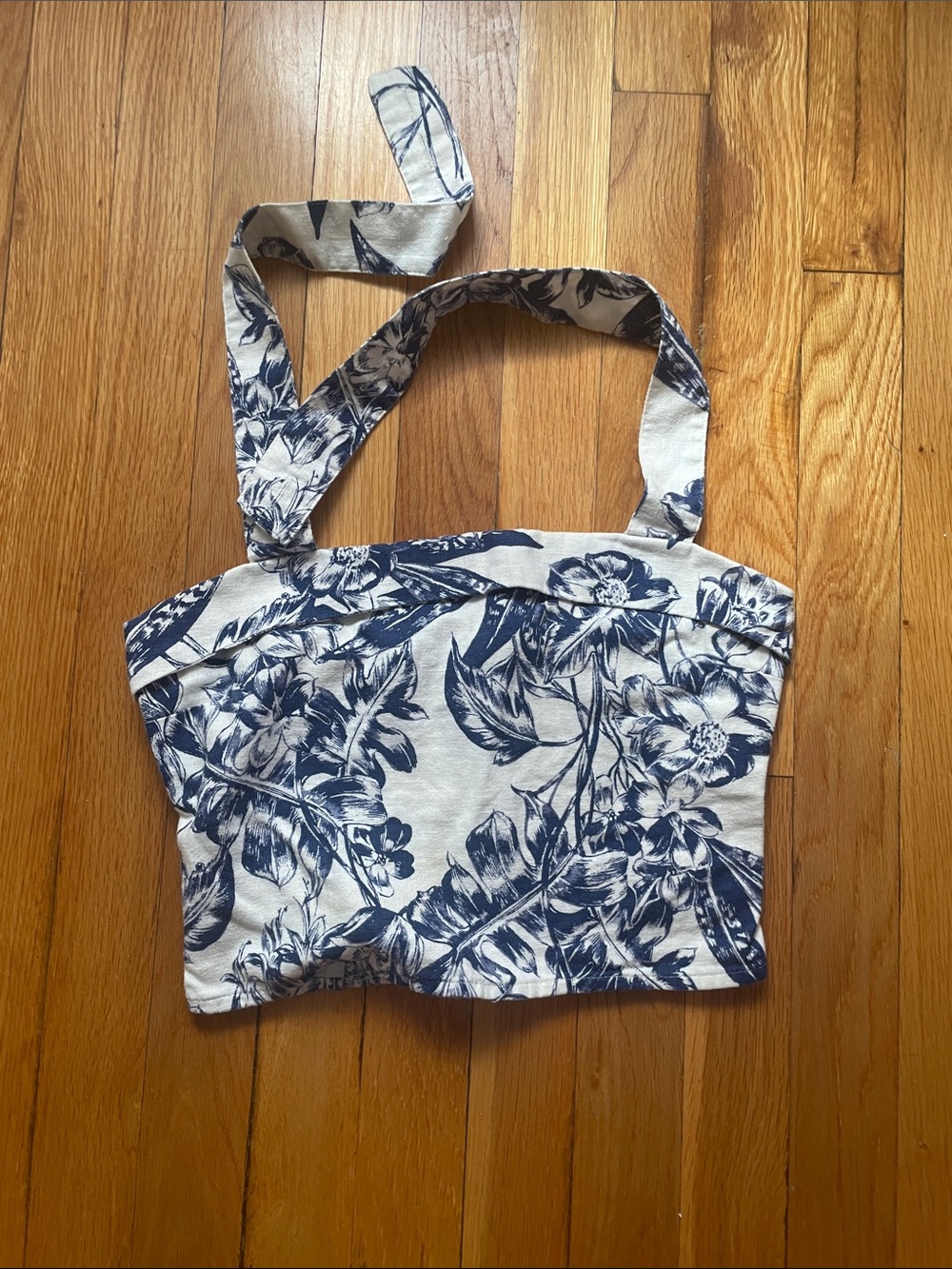 Abercrombie Floral Halter Tie-Strap Crop Top in Blue and White